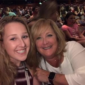 Meet your Posher, Jacqueline